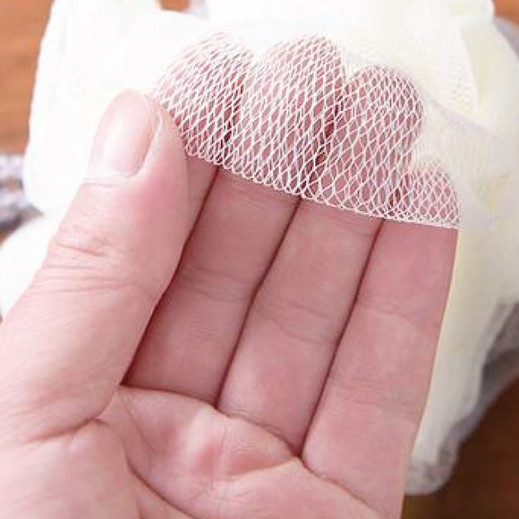 NWT! 4 Pcs Exfoliating Bath and Shower Sponges - Picture 6 of 7